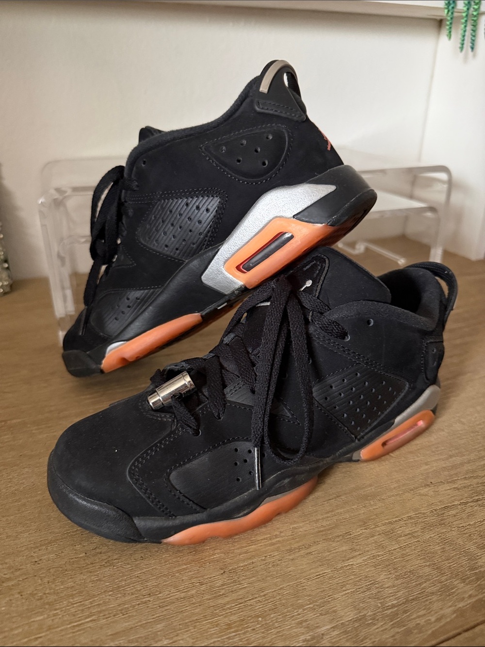 Kids Jordan sneakers 6Y